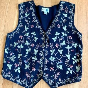 Embroidered vest, vintage Paul Harris, size small